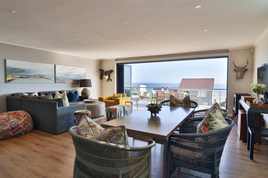 5 Bedroom Property for Sale in De Kelders Western Cape